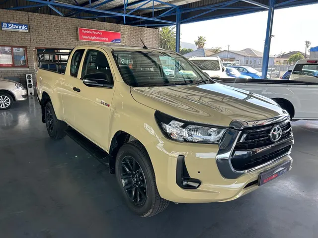 2022 Toyota Hilux 2.4GD-6 Xtra Cab Raider