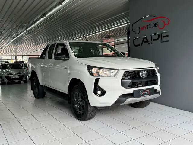2025 Toyota Hilux 2.4GD-6 Xtra Cab Raider Auto
