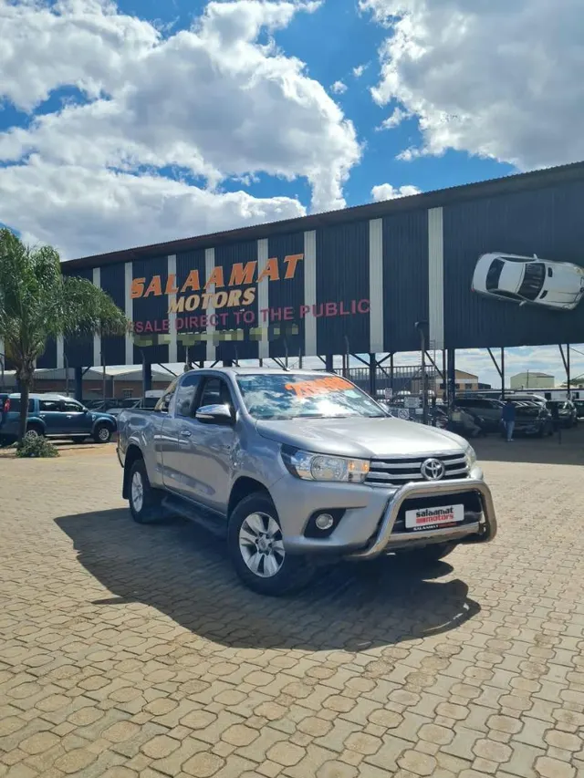 2016 Toyota Hilux 2.8GD-6 Xtra cab Raider