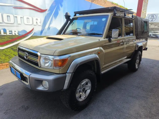 2015 Toyota Land Cruiser 79 4.5d-4d V8 Double Cab LX