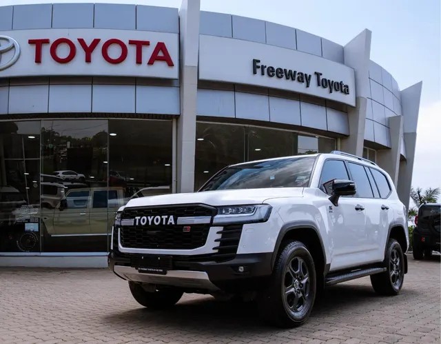 2026 Toyota Land Cruiser 300 3.5T HEV GR-Sport