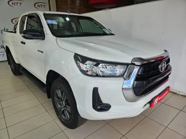 2021 Toyota Hilux 2.4GD-6 Xtra Cab Raider