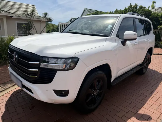 2026 Toyota Land Cruiser 300 3.3D GX-R