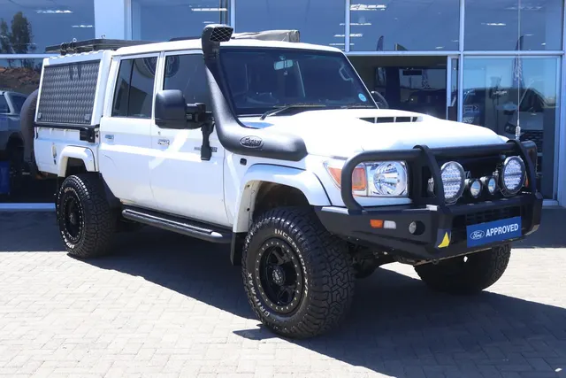 2016 Toyota Land Cruiser 79 4.5d-4d V8 Double Cab LX