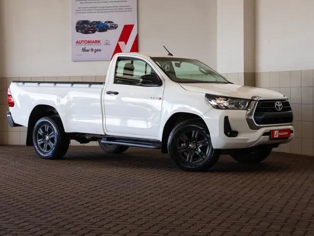 2025 Toyota Hilux 2.4GD-6 Single Cab Raider Manual