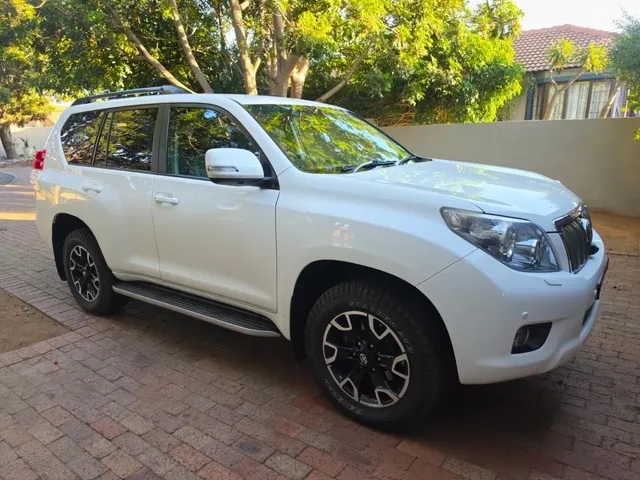 2012 Toyota Land Cruiser Prado 4.0 VX