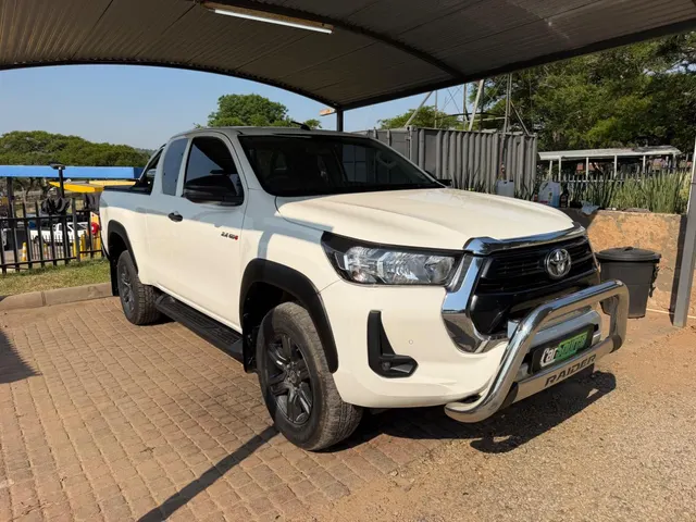 2023 Toyota Hilux 2.4GD-6 Xtra Cab Raider Auto