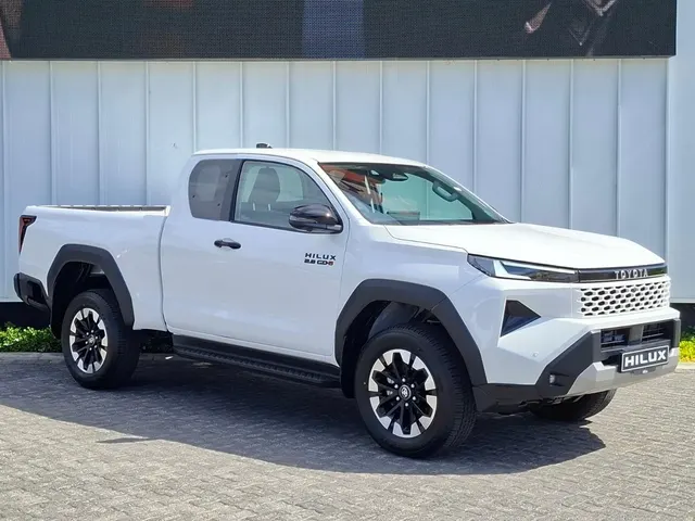 2026 Toyota Hilux 2.8GD-6 Xtra Cab Raider X 4x4