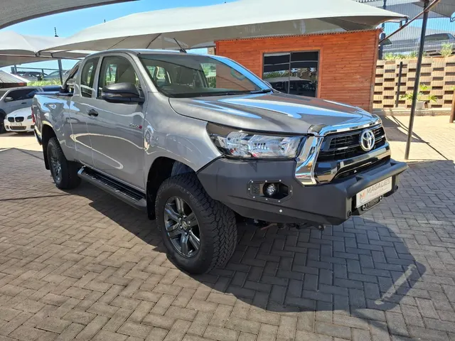 2021 Toyota Hilux 2.4GD-6 Xtra Cab Raider Auto