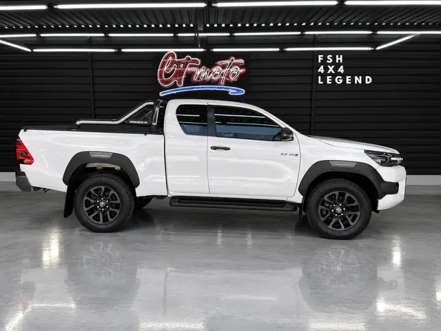 2022 Toyota Hilux 2.8GD-6 Xtra Cab 4x4 Legend