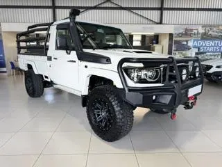 2016 Toyota Land Cruiser 79 4.5D-4D LX V8