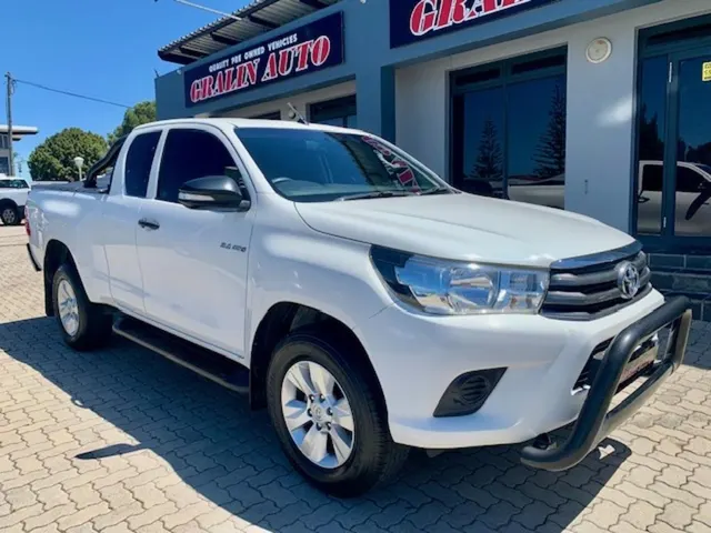 2017 Toyota Hilux 2.4GD-6 Xtra cab SRX