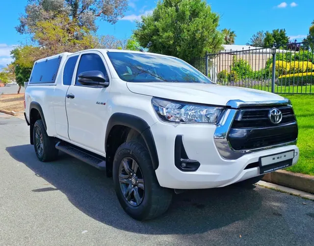 2023 Toyota Hilux 2.4GD-6 Xtra Cab Raider Auto