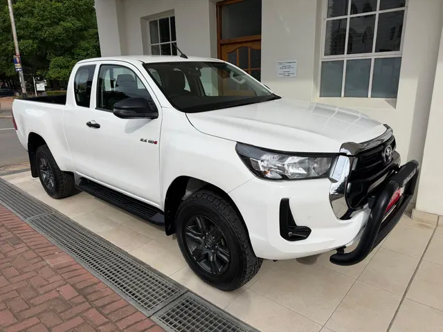 2024 Toyota Hilux 2.4GD-6 Xtra Cab Raider Auto
