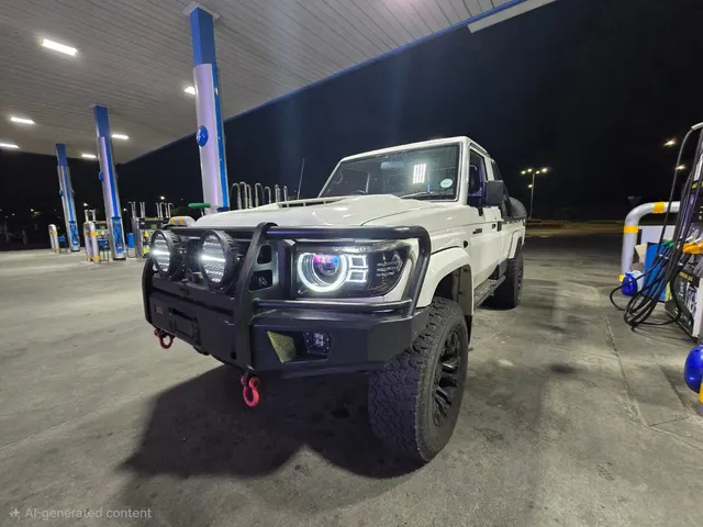 2022 Toyota land cruiser 79 4.0 V6 Supercharged