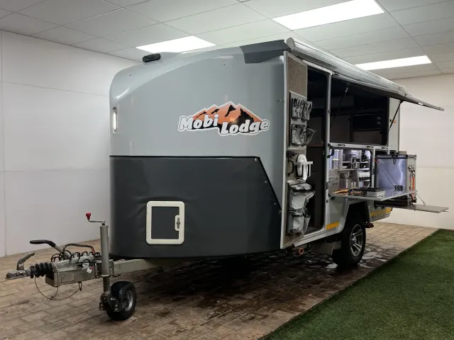 2017 Mobi Lodge Adventure X Caravan