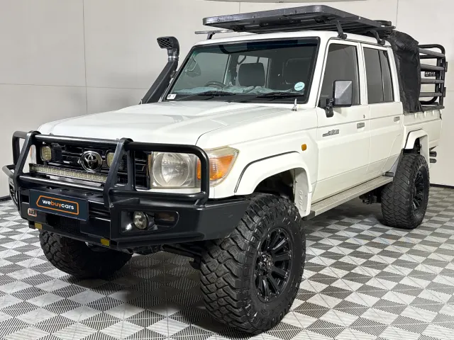 2014 Toyota Land Cruiser 79 4.0p Pick Up Double Cab