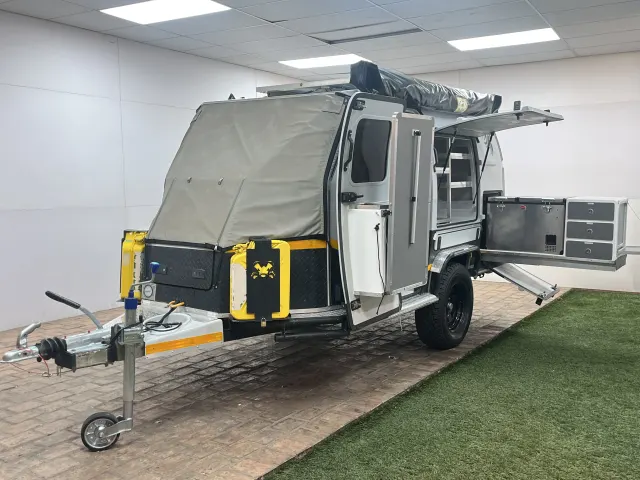 2023 Badger Adventure Extreme Caravan
