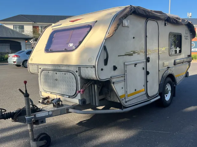 2011 Jurgens Explorer Caravan
