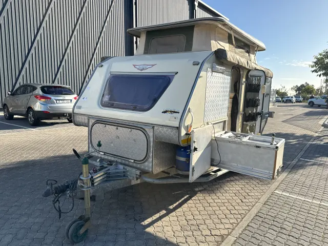 2005 Jurgens Explorer Caravan