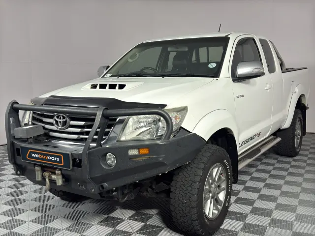 2015 Toyota Hilux 3.0d-4d Raider Xtra CAB 4x4 Pick Up Single Cab