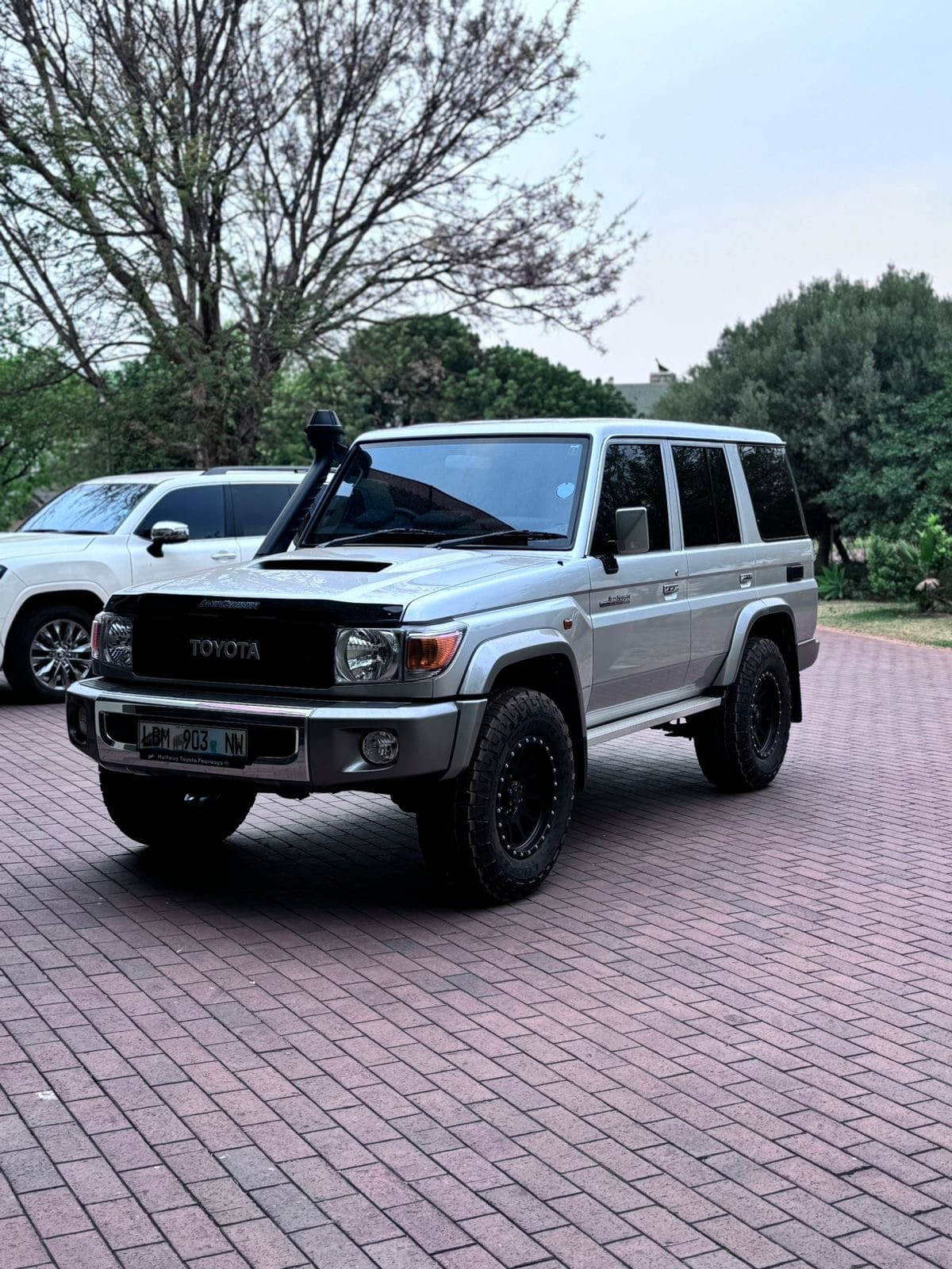 2023 Land Cruiser 76 4.5D-4D LX V8 Station Wagon