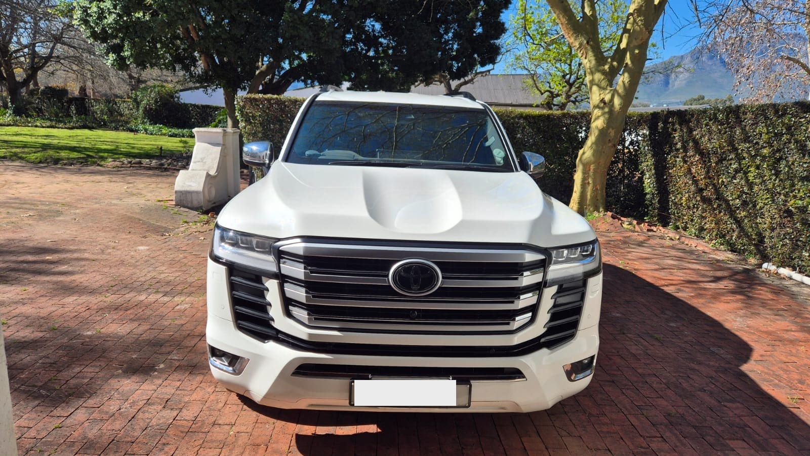 2021 ZX 300 3.5 LAND CRUISER